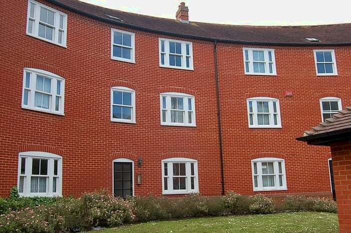 2 Bedroom Flat To Rent In Station Road West, Canterbury, CT2