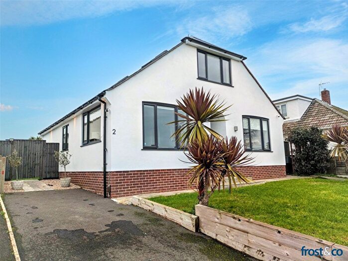 3 Bedroom Detached House For Sale In Annet Close, Poole, Dorset, BH15