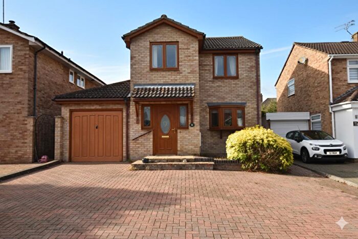 3 Bedroom Detached House For Sale In Woolards Way, South Woodham Ferrers, CM3