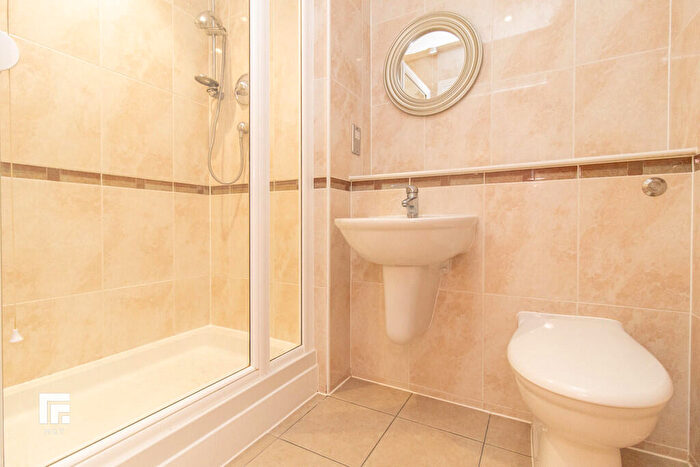 2 Bedroom Apartment To Rent In Rio House, Century Wharf, Cardiff Bay, CF10