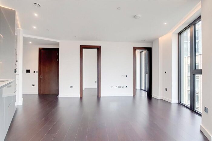 2 Bedroom Apartment To Rent In Haines House, The Residence, Nine Elms, SW11