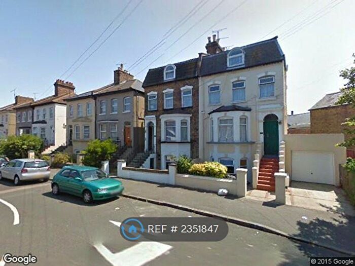 1 Bedroom Flat To Rent In Dundonald Road, Ramsgate, CT11
