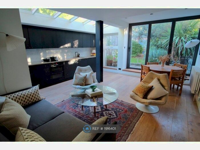 1 Bedroom Flat To Rent In Crystal Palace Road, London, SE22