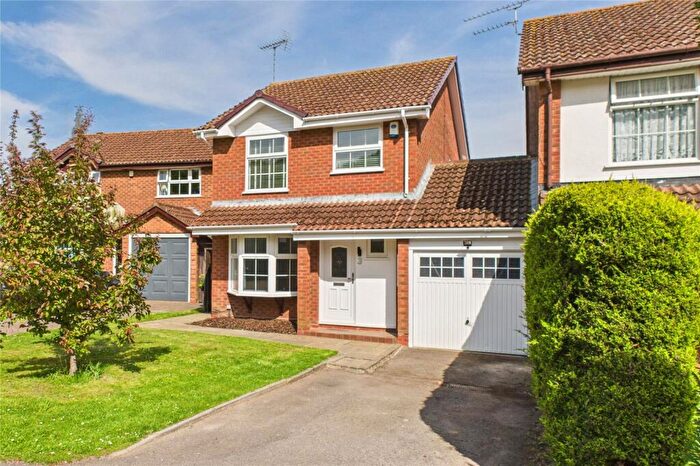 3 Bedroom Detached House To Rent In Stanbridge Close, Ifield, Crawley, West Sussex, RH11