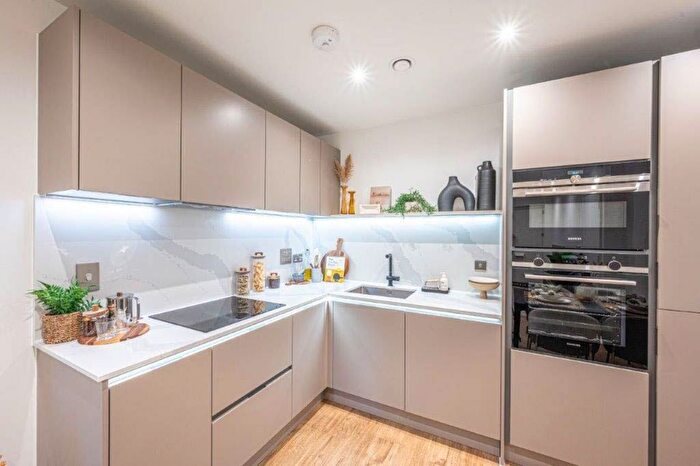 Studio To Rent In Uncle Colindale, Colindale, London, NW9