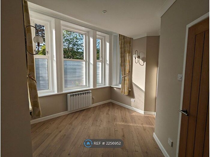 1 Bedroom Flat To Rent In Linden Court, Bournemouth, BH1