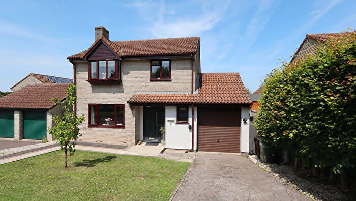 4 Bedroom Detached House For Sale In Holm Oaks, Butleigh, BA6