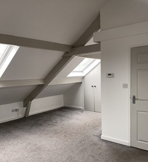 Studio To Rent In Burnley Road East, Rossendale (District Of), Lancashire, BB4