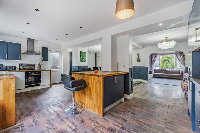 5 Bedroom Semi-Detached House For Sale In Bush Road, Cuxton, Rochester, Kent., ME2