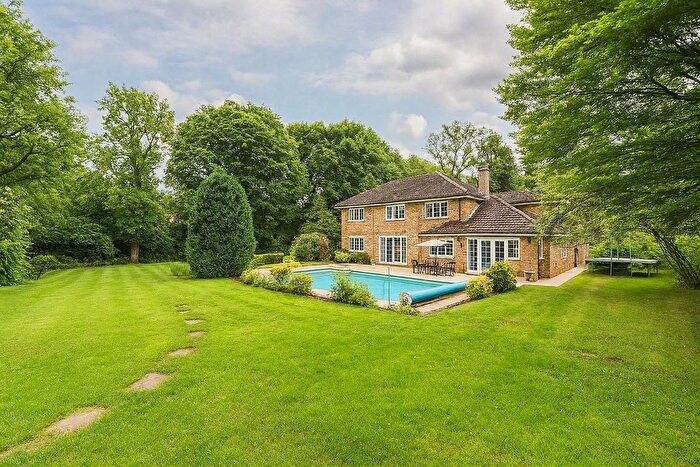 5 Bedroom Detached House To Rent In Old Avenue, West Byfleet, Surrey, KT14