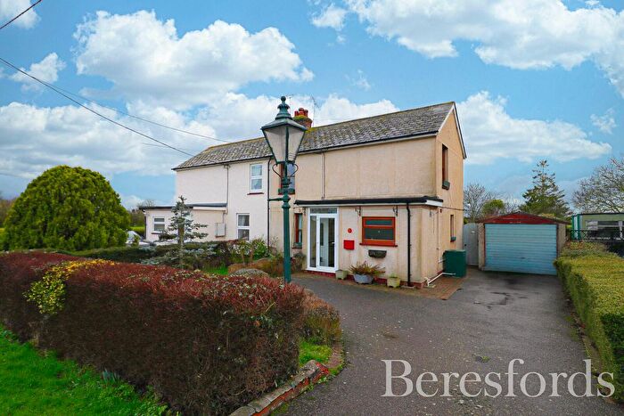 3 Bedroom Semi-Detached House For Sale In Manor Road, Dengie, CM0