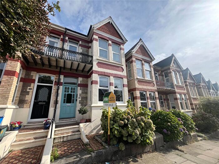 2 Bedroom Flat For Sale In Thornbury Park Avenue, Plymouth, Devon, PL3