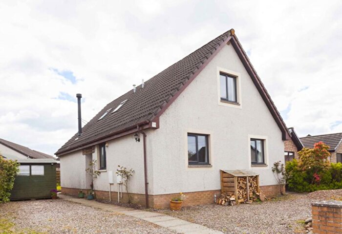 5 Bedroom Detached House For Sale In Cortachy Crescent, Kirriemuir, DD8