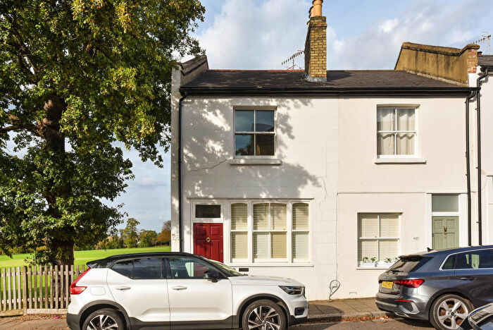2 Bedroom End Of Terrace House For Sale In West Street, Harrow, Middlesex, HA1