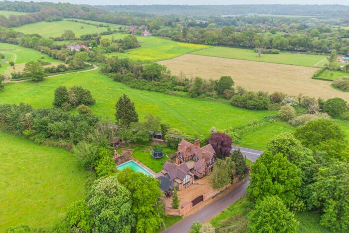 4 Bedroom Detached House For Sale In Warlie Lodge, EN9