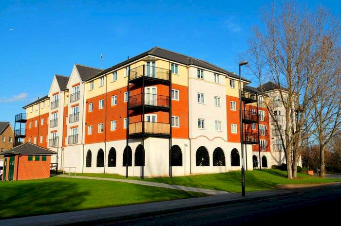 2 Bedroom Apartment To Rent In Pettacre Close, West Thamesmead, SE28