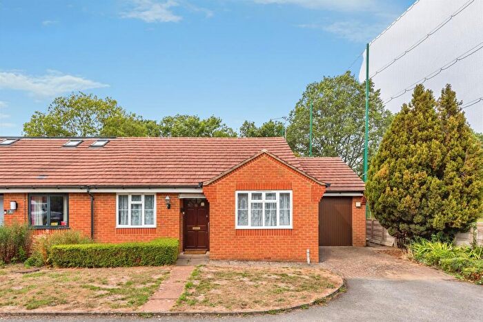 2 Bedroom Semi-Detached Bungalow For Sale In Fernhill Close, Tiddington, Thame, OX9