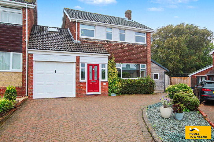 3 Bedroom Detached House For Sale In Braunton Drive, Barrow-in-furness, LA14