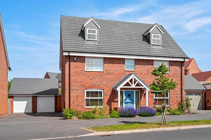 5 Bedroom Detached House For Sale In Blackberry Lane, Stratford-Upon-Avon, CV37