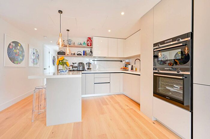 2 Bedroom Flat For Sale In Westmont Apartments, White City, London, W12
