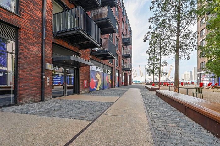 1 Bedroom Flat To Rent In Hampden House, Canary Wharf, London, E14