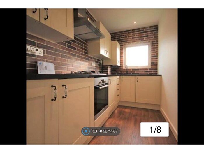 1 Bedroom Flat To Rent In Grove Hill, London, E18