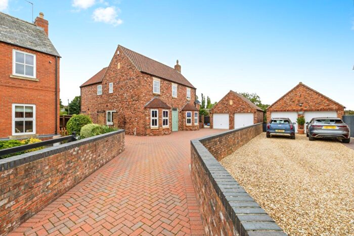 4 Bedroom Detached House For Sale In Abbey Park, Torksey, LN1