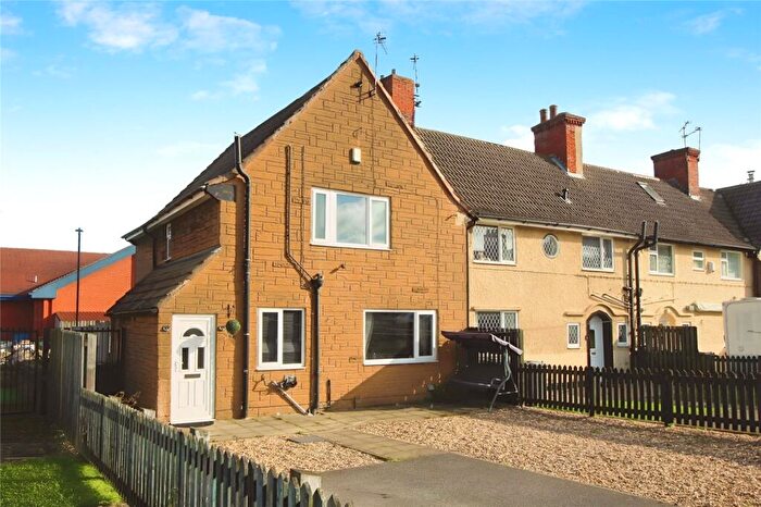 3 Bedroom End Of Terrace House To Rent In The Crescent, Woodlands, Doncaster, South Yorkshire, DN6