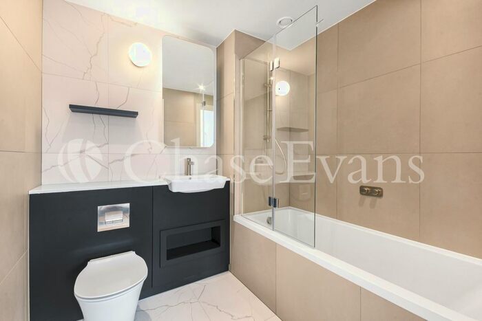 1 Bedroom Flat To Rent In Western Gateway, Royal Eden Docks, London, E16