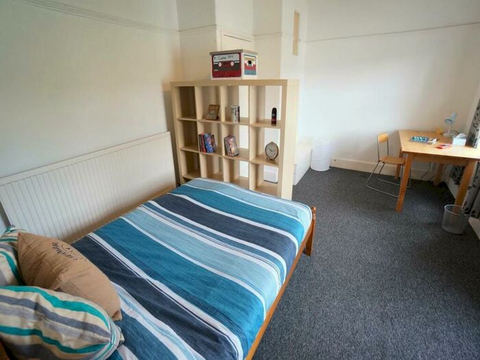 3 Bedroom House To Rent In Penllys Terrace, Bangor, Gwynedd, LL57