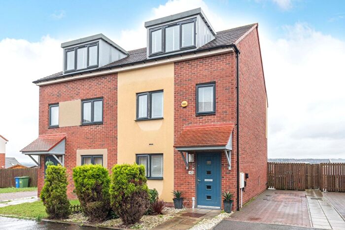 3 Bedroom Semi Detached House For Sale In Walwick Fell, Newcastle Upon Tyne, Tyne And Wear, NE15