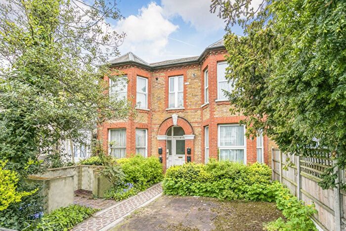 1 Bedroom Flat To Rent In Aldborough Road South, Seven Kings, Ilford, IG3