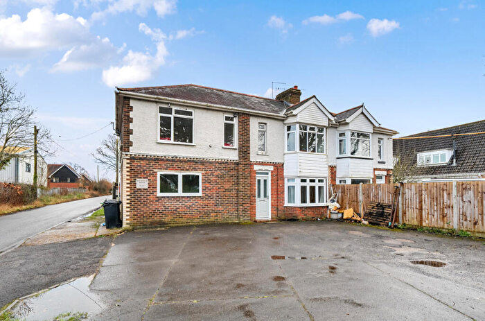 3 Bedroom Semi-Detached House For Sale In Winchester Road, Waltham Chase, Southampton, Hampshire, SO32