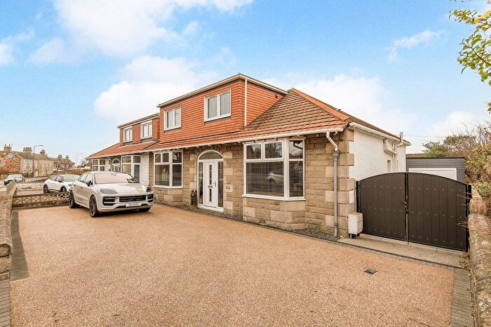4 Bedroom Semi-Detached House For Sale In Viewforth Place, Pittenweem, Anstruther, KY10