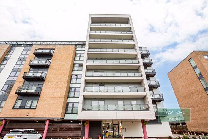 2 Bedroom Flat For Sale In Davaar House, Ferry Court, Cardiff, CF11