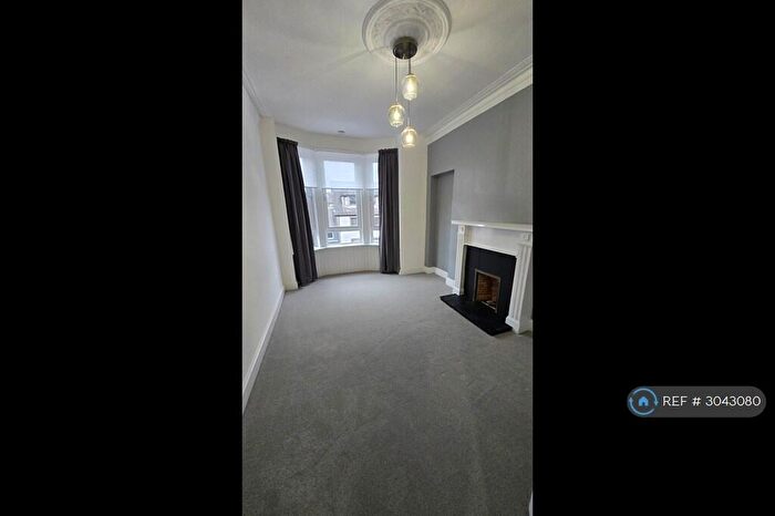 1 Bedroom Flat To Rent In Causeyside St, Paisley, PA1