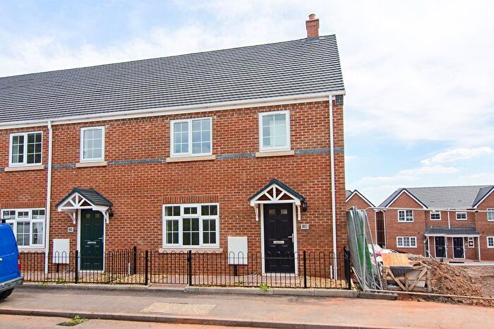 3 Bedroom Property To Rent In Queen Street, Chasetown, Burntwood, WS7