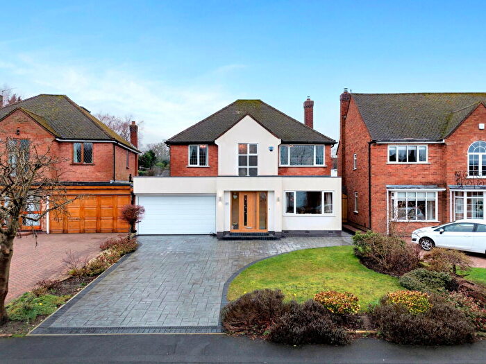 3 Bedroom Detached House For Sale In Yewhurst Road, Solihull, [Large Garden - Future POTENTIAL_STPP], B91