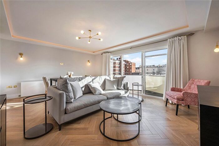 2 Bedroom Flat To Rent In Clifton Place, Lancaster Gate, W2