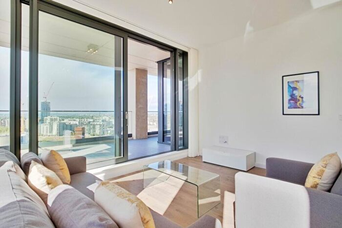 3 Bedroom Apartment To Rent In Great Eastern Road London, E15