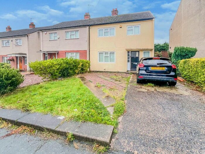 3 Bedroom Semi-Detached House To Rent In Vale Road, Dudley, DY2