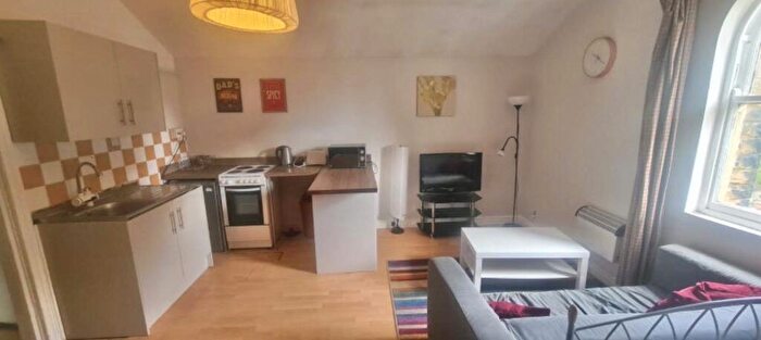 Studio To Rent In Headingley Lane, Leeds, West Yorkshire, LS6