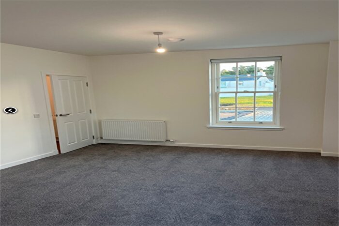 3 Bedroom Terraced House To Rent In Hillhead Road, Inverness, IV2