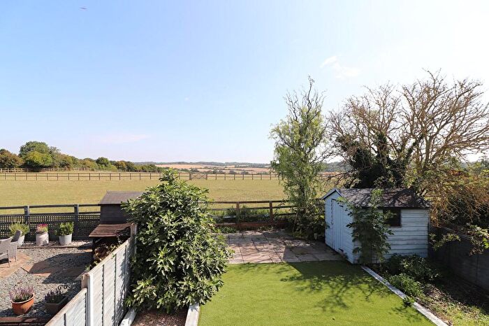 3 Bedroom End Of Terrace House For Sale In Long Lane, Aston End, Stevenage, Hertfordshire, SG2