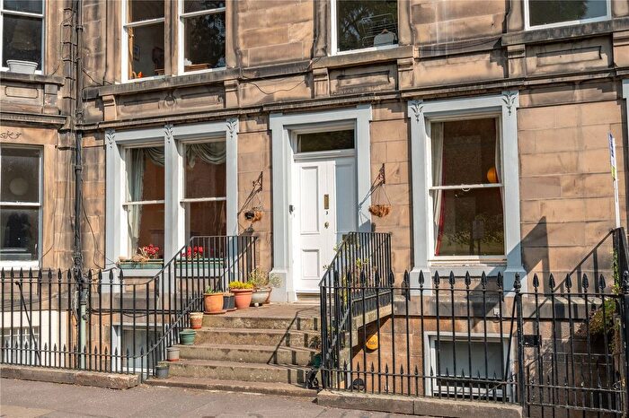 3 Bedroom Flat For Sale In Glengyle Terrace, Bruntsfield, Edinburgh, EH3