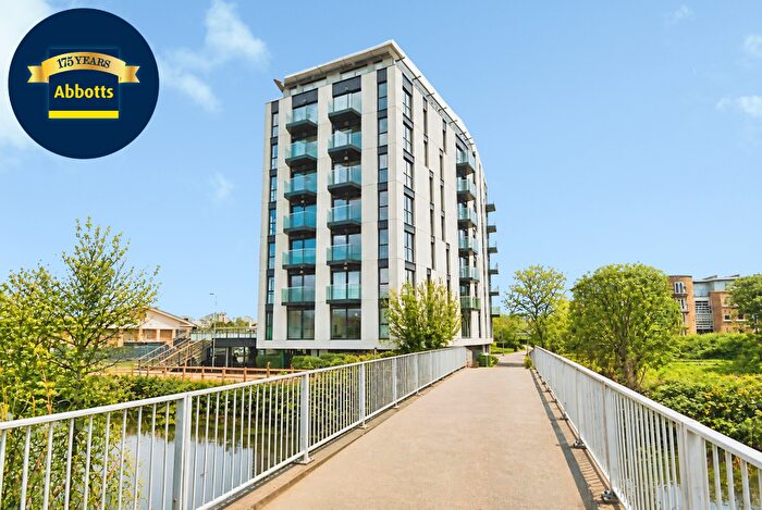 2 Bedroom Apartment To Rent In Century Tower, Shire Gate, Chelmsford, CM2