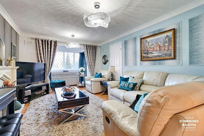 4 Bedroom Detached House For Sale In Meadow Croft, Streethay, Lichfield, WS13