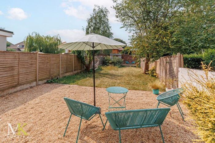 4 Bedroom Detached House For Sale In Stewart Road, Bournemouth, BH8