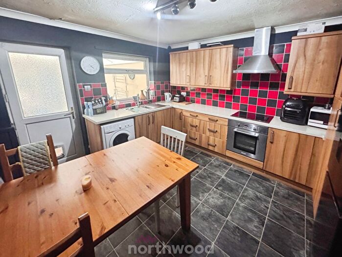 2 Bedroom Terraced House For Sale In Lower Kenyon Street, Thorne, Doncaster, DN8