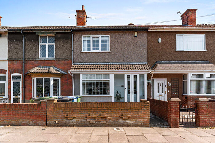 2 Bedroom Terraced House For Sale In Warneford Road, Cleethorpes, DN35